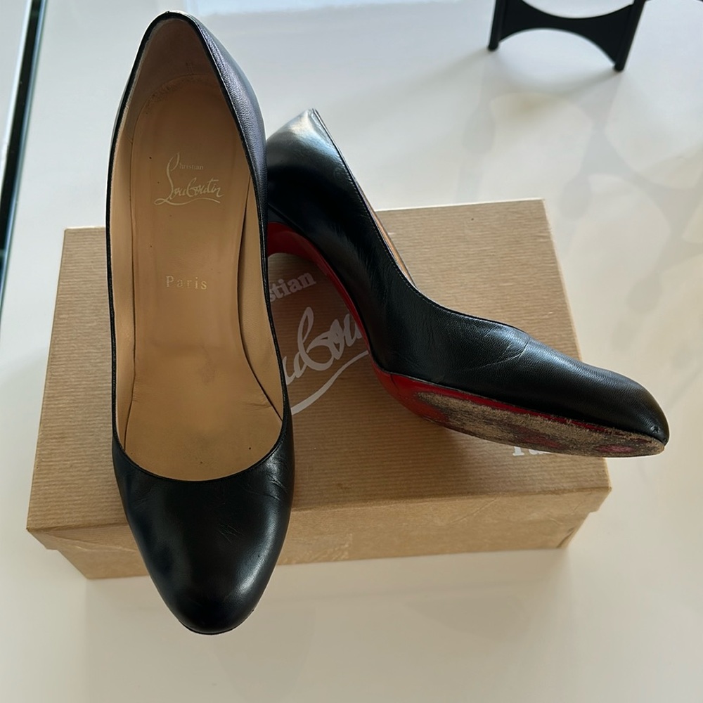 4 inch heels Christian bouton simple pump